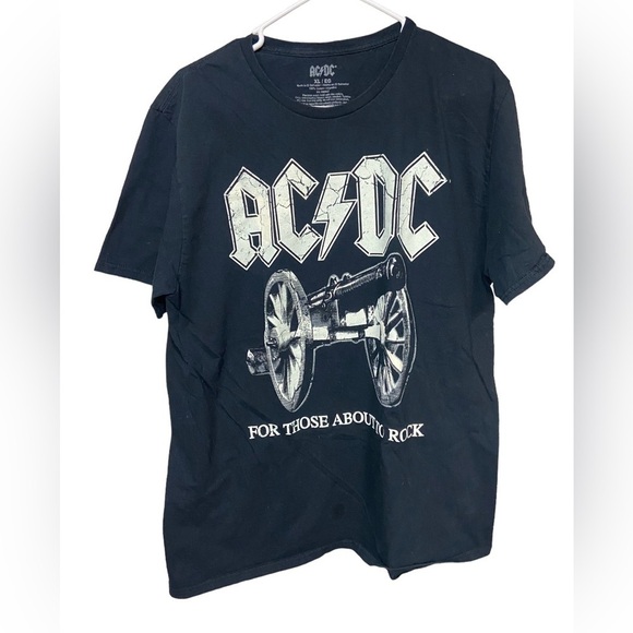 AC/DC For Those About To Rock Blk T-Shirt - Picture 1 of 5